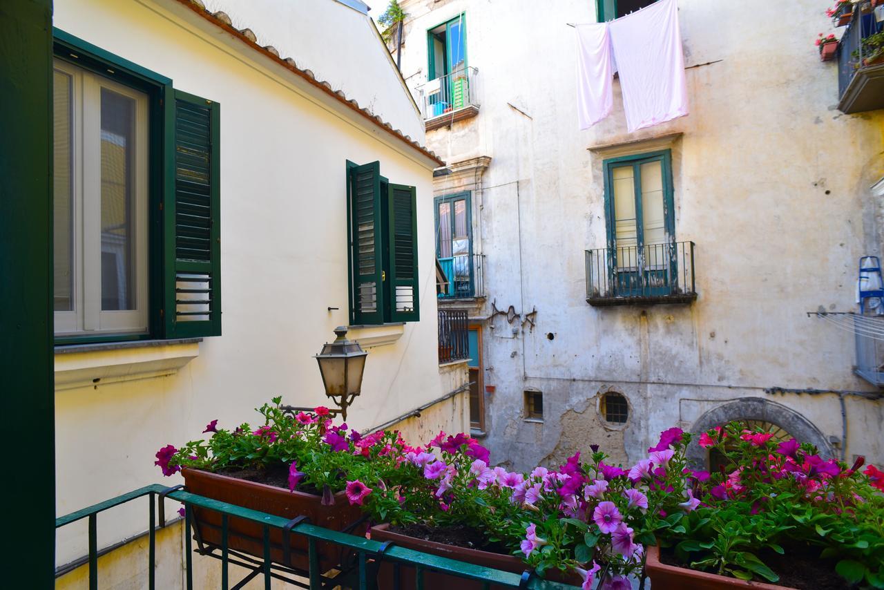 Bed and Breakfast La Dolce Vita Salerno Exterior foto